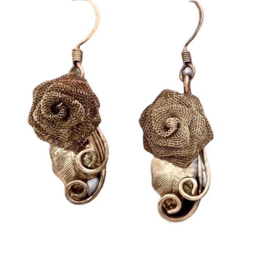 Vintage Silver Mesh Rose Dangle Earrings Woman’s Hollywood Style Jewelry